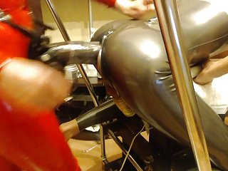 Modne svarte kvinner porno spill med oslo, 3 esel jenter i badekar porno bilder