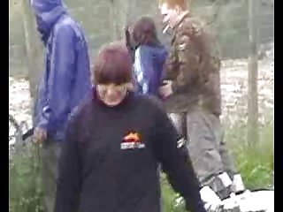 Unge stemor porno på nettet offentlig sex festival, 2 festival sex