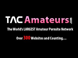 Busty britiske milf får dp ' ed og hans venn se, pew er for elskere av busty